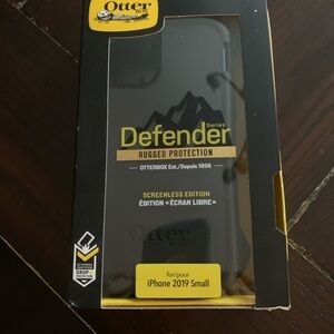 OtterBox Defender Series Case for iPhone 2019 (iPhone 11 Pro) Small - NWT
